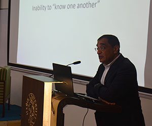 Harvard Professor Highlights the Significance of Religious and Cultural Literacy in a Cosmopolitan World