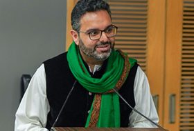 Renowned Scholar Sajjad Rizvi Joins Habib as Imam Ali (AS) Chair in Wisdom & the Humanities