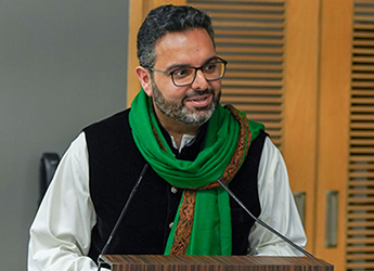 Renowned Scholar Sajjad Rizvi Joins Habib as Imam Ali (AS) Chair in Wisdom & the Humanities