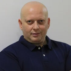 Dr Gennaro Errichiello